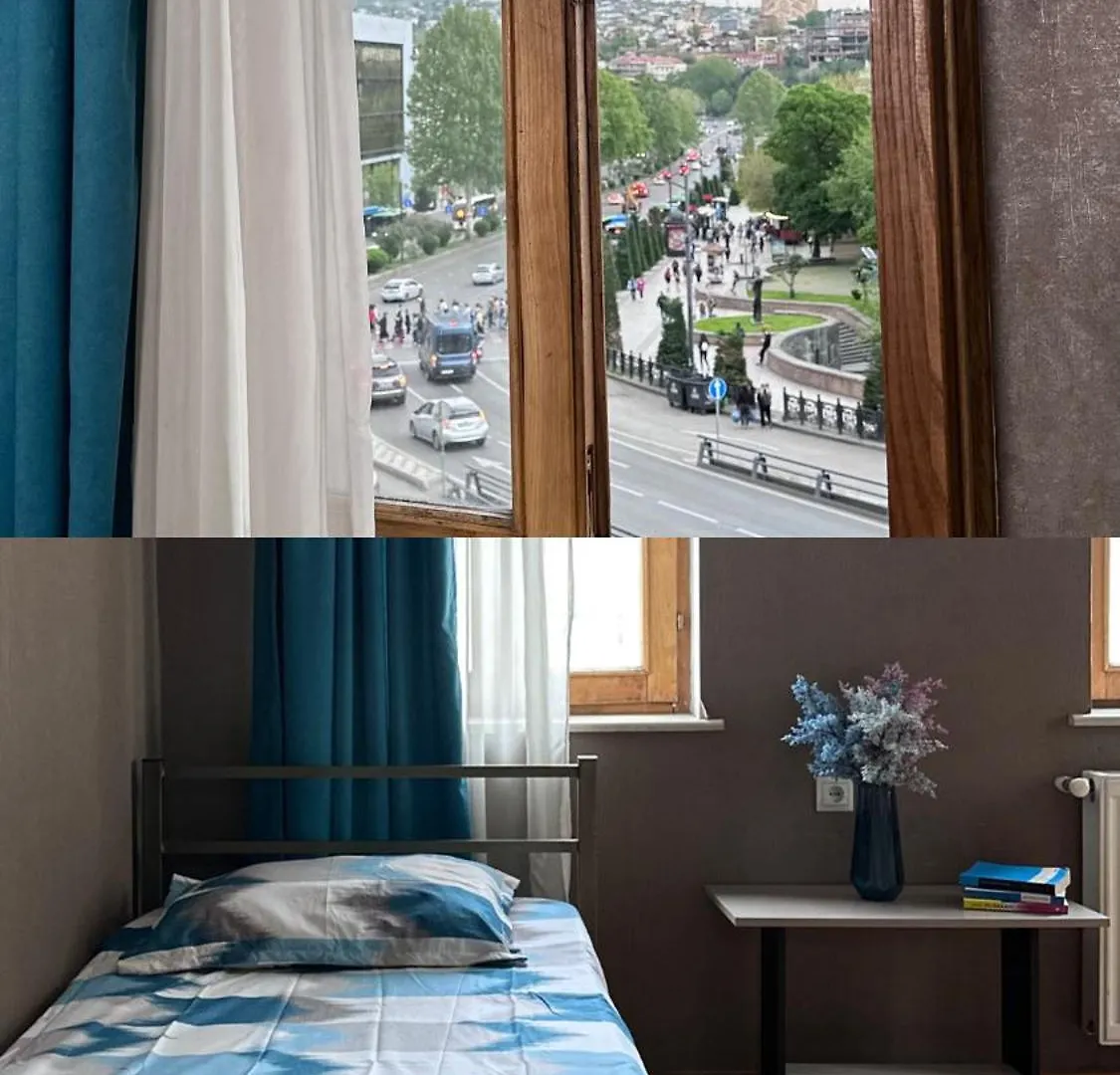Hostel 13 Tiflis